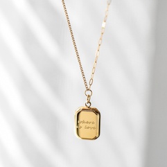 chaîne de couture de lettre carrée de mode collier en acier plaqué or 18 carats de titane