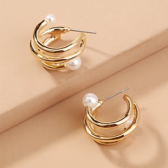 Fashion creative superimposed circle baroque pearl C-shaped alloy women's earrings