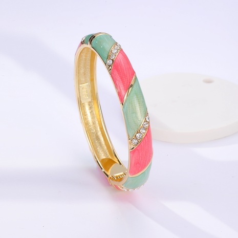 creative enamel rhinestone plating 18K gold twill contrast color bracelet's discount tags