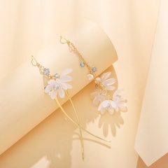 fashion asymmetric acrylic five-leaf flower alloy rhinestone earrings wholesale
