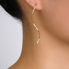 New fashion jewelry Korean version fashion small fresh S-shaped pendant earrings ear line pair