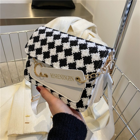 Spring new women's fashion woolen one-shoulder small square bag 18*14*7cm's discount tags