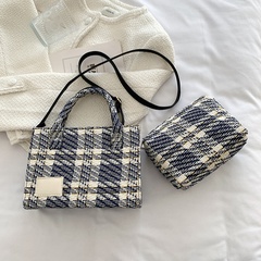 new fashion messenger plaid pattern simple portable small square bag23*17*9cm