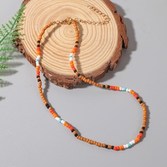 Böhmische, handgewebte, farblich getrennte Perlenkette