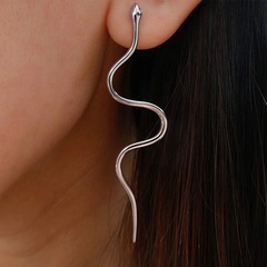 Fashion new metal snake element long earrings
