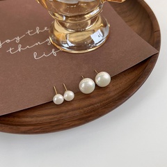 fashion baroque freshwater pearl simple stud earrings