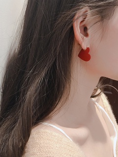 Mode rote herzförmige Ohrringe 925 Silber einfache Ohrstecker
