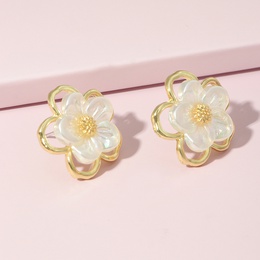 fashion flower pearl simple hollow flower alloy stud earringspicture10