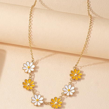 fashion daisy oil drop flower pendant necklace's discount tags