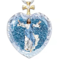 Nouveau collier pendentif religieux croix de cristal en forme de coeur créatif