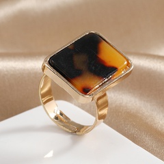 bague en alliage rectangulaire créatif simple réglable en pierre d'ambre acrylique de mode