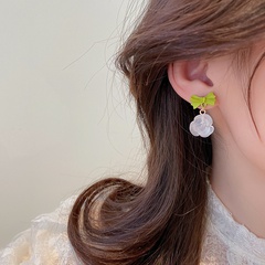 retro green bow camellia stud earrings