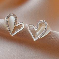 Boucles d'oreilles en alliage en forme de coeur avec strass incrustés de style coréen en gros