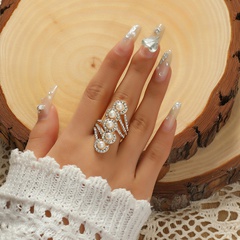 Simple creative diamond pearl fashion alloy ring