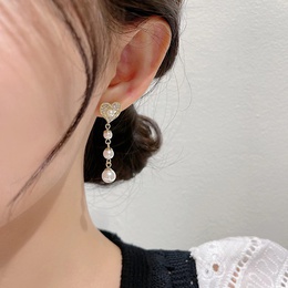 simple tassel long pearl heart asymmetric earringspicture9