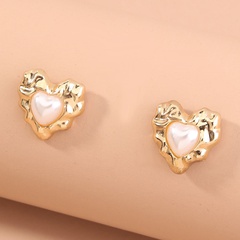 retro baroque heart-shaped alloy pearl women's earrings