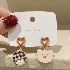 Simple Contrast Color Heart Cute Bear Asymmetric Earrings