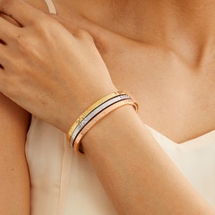 bracelet rétro en acier inoxydable motif vague plaqué or 18 carats tricolore