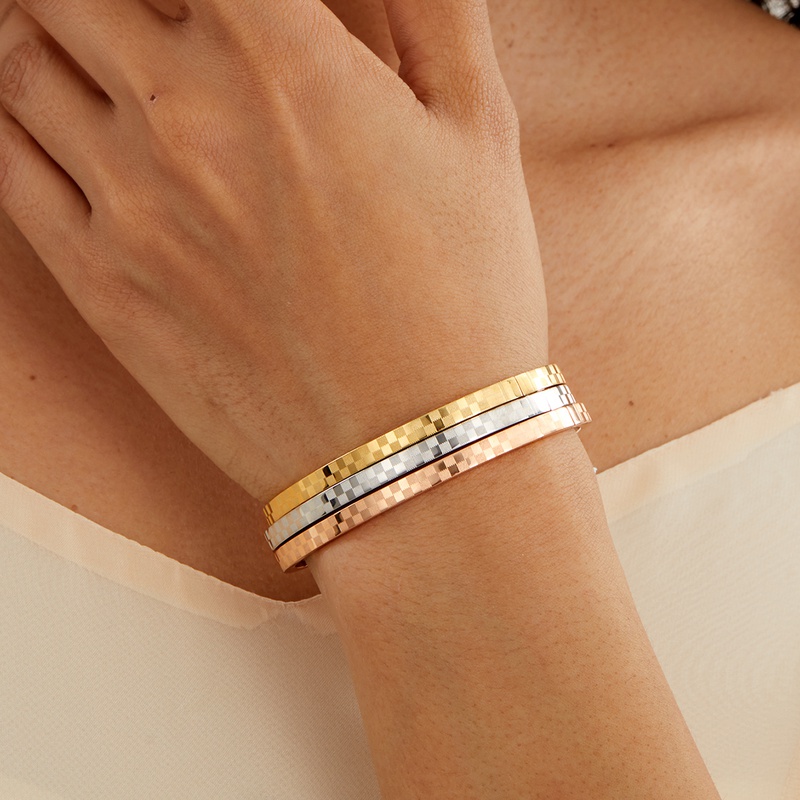 ModeEdelstahl 18 Karat vergoldetes dreifarbiges Armband mit Karomuster