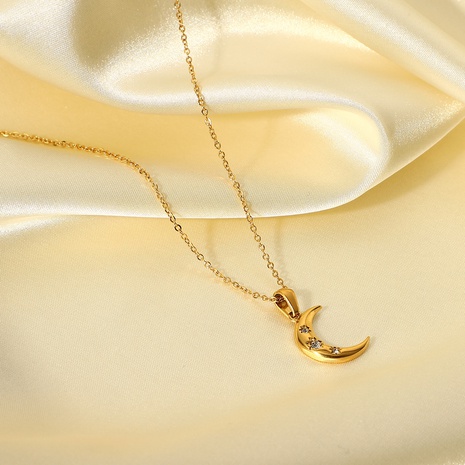 collier pendentif lune en zircon incrusté d'acier inoxydable plaqué or 18 carats's discount tags
