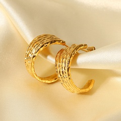 fashion C-shaped 18K gold ribbed stainless steel simple earrings