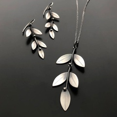 Bohemian retro simple creative willow leaf pendant earrings necklace set