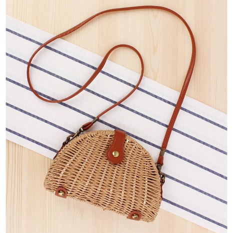 new semi-circular messenger straw woven bag 14*20*5cm NHSRH667816's discount tags