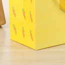GeschenkEinkaufstasche der GrohandelskarikaturTiermusterKinder Tagesnetter gelber kleiner Fuchs der PapiergeschenkTasche faltetpicture8