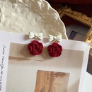Boucles doreilles pendantes fleur flocage fleur rose rouge vin rtropicture7