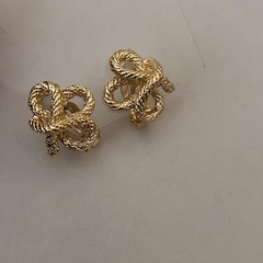 fashion geometric twist knotted irregular flower shape alloy ear stud
