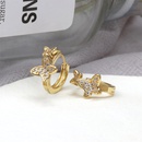 boucle d39oreille plaque or cuivre diamant papillon en trois dimensions  la modepicture9