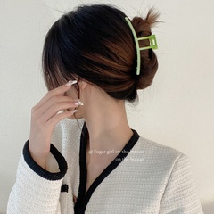 Grab clip Korean-style simple net red gradient clip back head hair clip girl elegant temperament shark clip hair clip