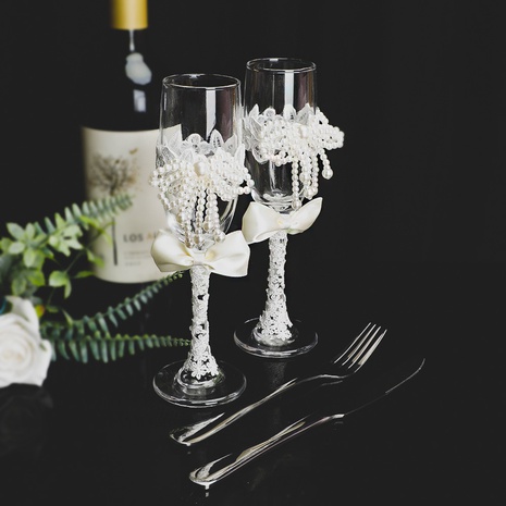 Verres à vin de mariage de style européen gobelets en verre de mariage mariés ensemble verres à champagne banquet verres à vin de fête's discount tags