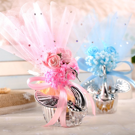 Creative Little Swan Candy Box Suministros de boda europeos Caja de dulces de boda Caja de dulces Ocho estilos Fábrica al por mayor's discount tags