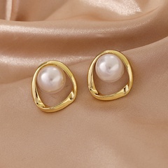 Pearl earrings women's autumn and winter alloy stud earrings
