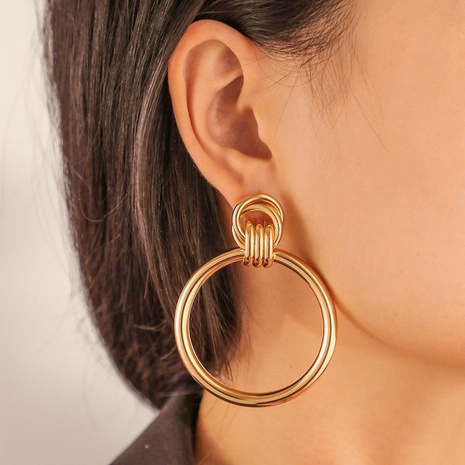 Fashion circle metal interlocking gold-plated large geometric earrings women's discount tags