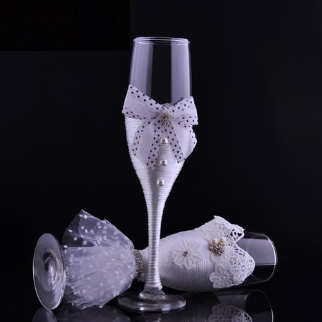 Suministros de boda occidental Copa de cristal creativa Encaje Pareja Copa de vino Caja de regalo Juego de copas de champán al por mayor's discount tags