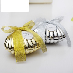 Factory direct supply European personality creative plastic wedding candy box gold and silver bow shell candy box wedding candy box