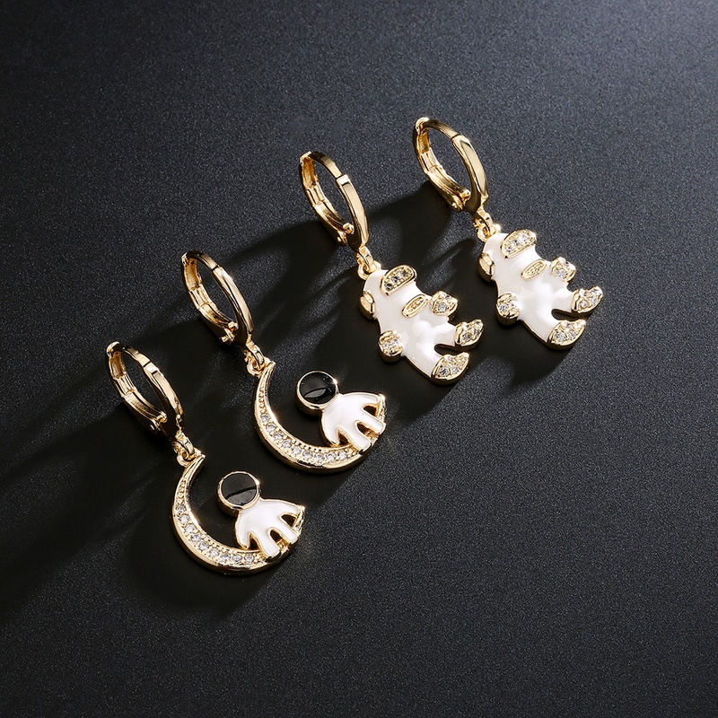 Fashion copperplated 18K gold drop oil zircon moon astronaut earrings female