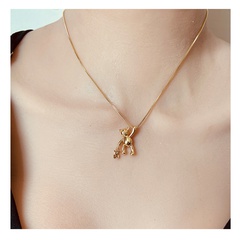 Fashion simple women's creative heart-shaped bear pendant copper gold-plated necklace