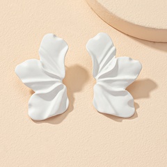 Fashion summer sweet irregular flower alloy earrings