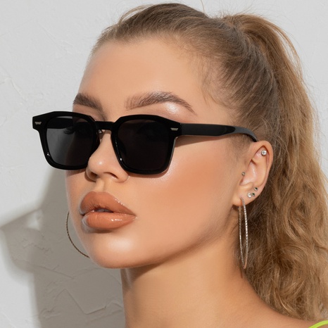 lunettes de soleil à monture polygonale irrégulière à la mode's discount tags