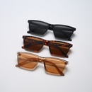 Neue quadratische einfarbige Sonnenbrille mit kleinem Rahmenpicture7