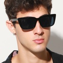 New retro square frame solid color black sunglassespicture6