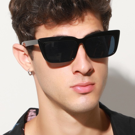 New retro square frame solid color black sunglasses's discount tags