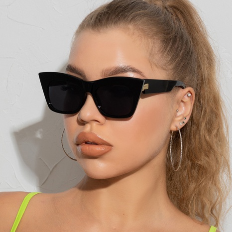 Nuevas gafas de sol de ojo de gato de marco grande de moda's discount tags