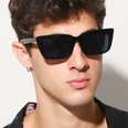 New retro square frame solid color black sunglassespicture11