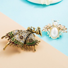 fashion colorful butterfly pearl bee brooch cute pin corsage dress accessories