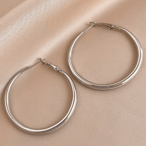 Pendientes geométricos de círculo grande de aleación de moda para mujer's discount tags