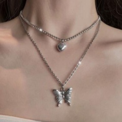 2022 mehrschichtige Halskette mit einfachem Schmetterling des neuen Herzens